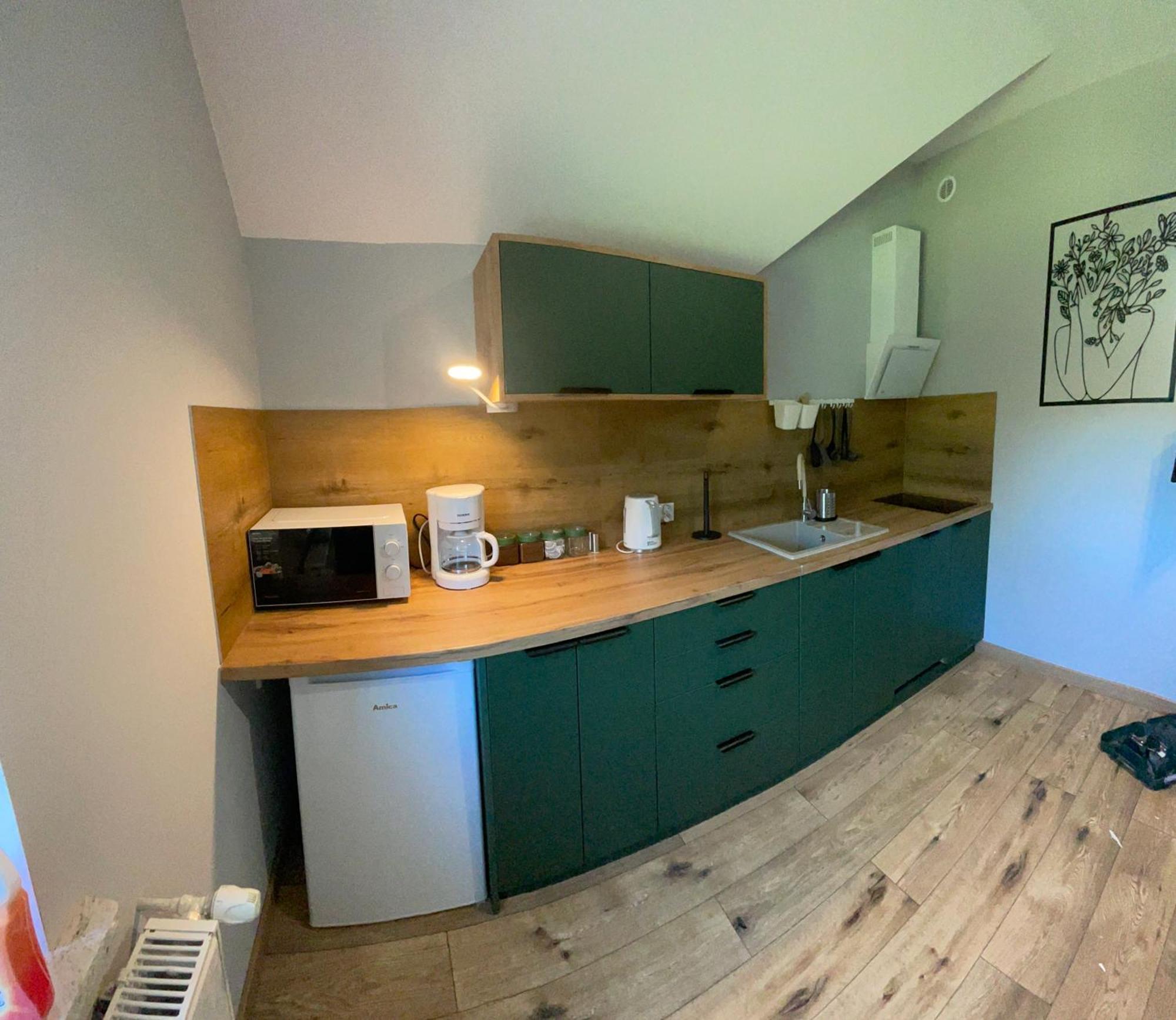 Przystanek - Komuny Paryskiej 3 Apartament *